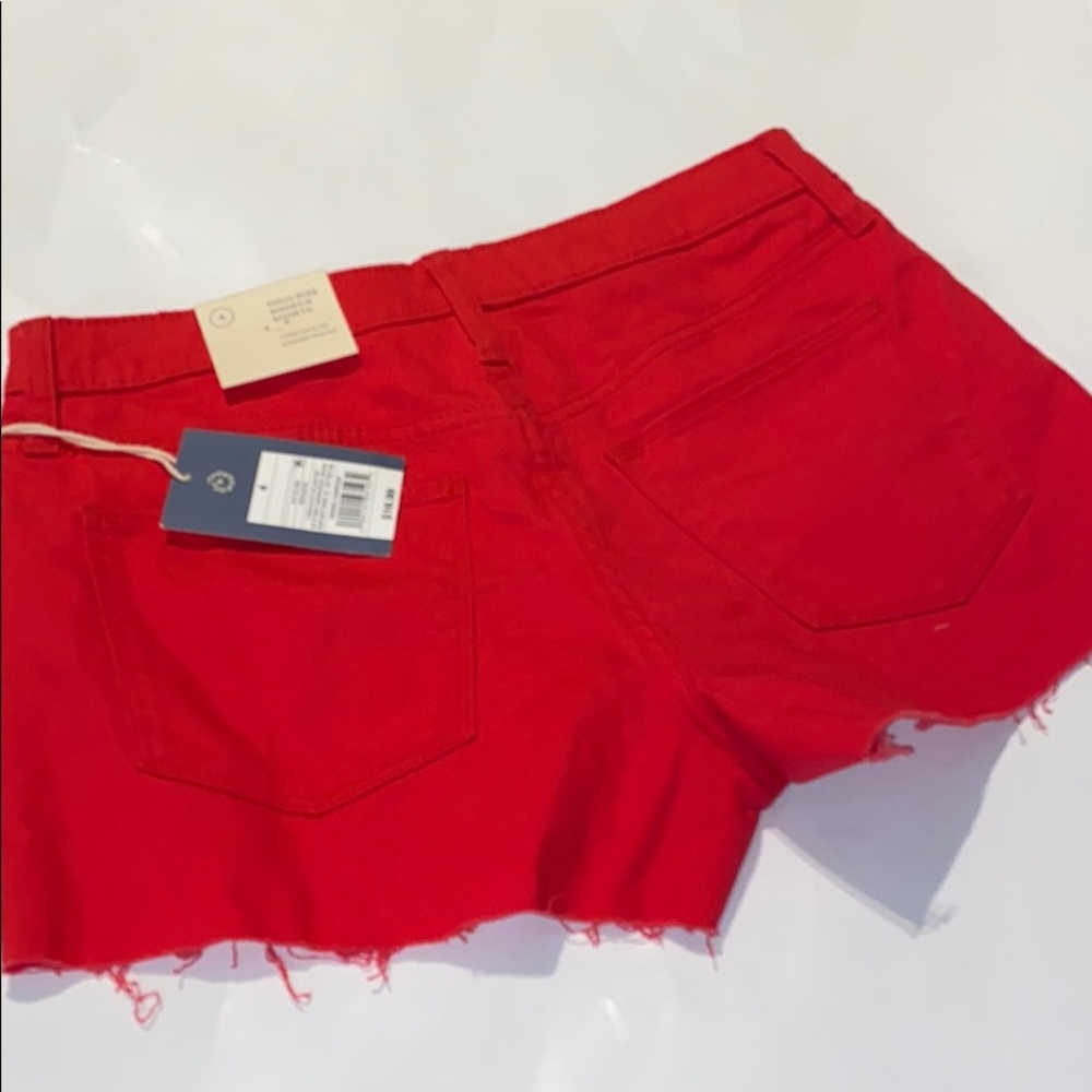 Universal Thread red shorts - Picture 2 of 3